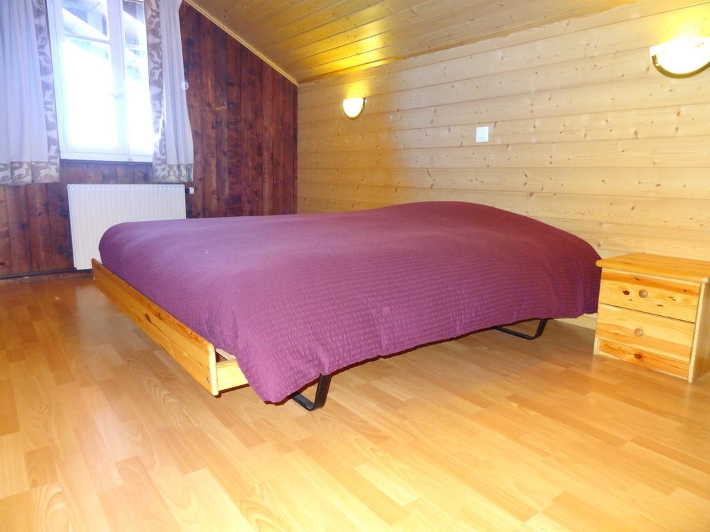 Helvetia Panzió Troistorrents Szoba fotó